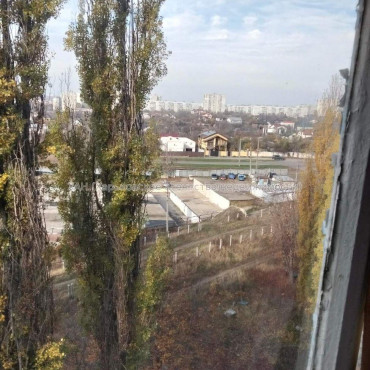 Продам квартиру, Владислава Зубенко ул. , 2  ком., 55 м², советский ремонт 