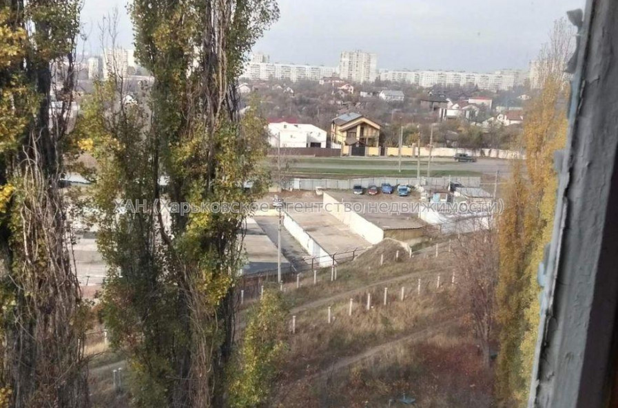 Продам квартиру, Владислава Зубенко ул. , 2  ком., 55 м², советский ремонт 