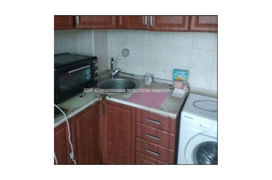 Продам квартиру, Академика Павлова ул. , 1 кім., 33 м², косметический ремонт 