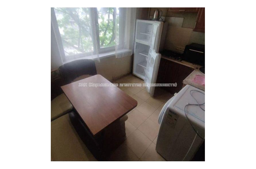 Продам квартиру, Академика Павлова ул. , 1 кім., 33 м², косметический ремонт 