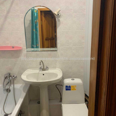 Сдам квартиру, 1  ком., 37 м², капитальный ремонт 