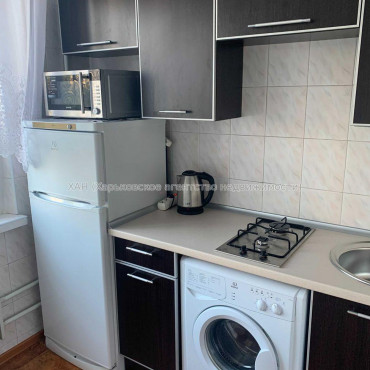 Сдам квартиру, 1  ком., 37 м², капитальный ремонт 