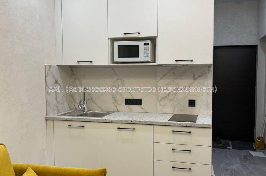 Продам квартиру, Свободы ул. , 1  ком., 25 м², авторский дизайн 