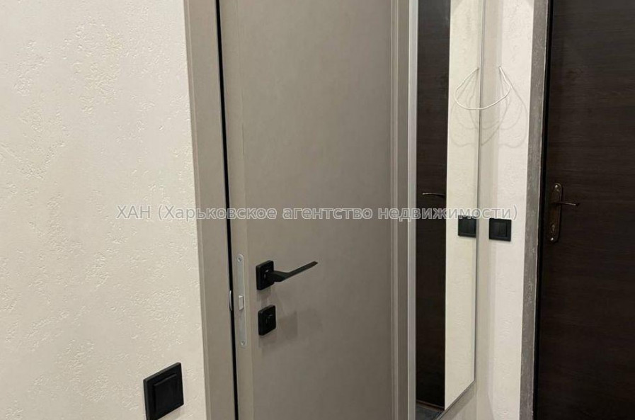 Продам квартиру, Свободы ул. , 1  ком., 25 м², авторский дизайн 