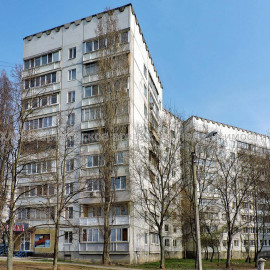Продам квартиру, Владислава Зубенко ул. , 2 кім., 54 м², косметический ремонт