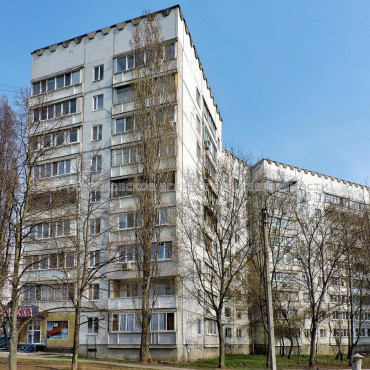 Продам квартиру, Владислава Зубенко ул. , 2 кім., 54 м², косметический ремонт 