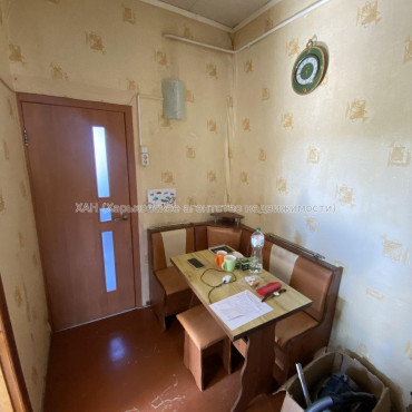 Продам квартиру, Сергея Орешкова ул. , 2  ком., 38 м², косметический ремонт 