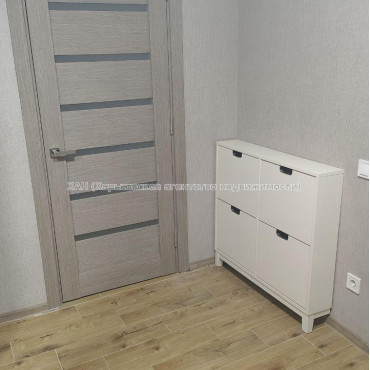 Продам квартиру, Людвига Свободы просп. , 2 кім., 46 м², капитальный ремонт 