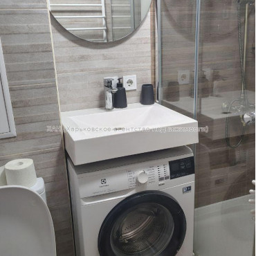 Продам квартиру, Людвига Свободы просп. , 2 кім., 46 м², капитальный ремонт 