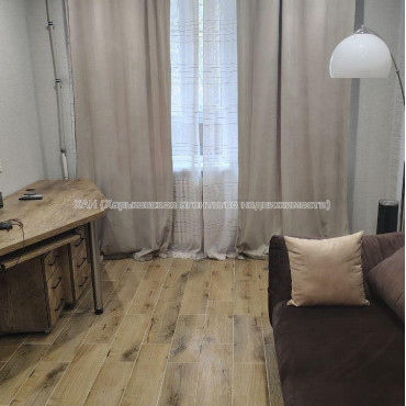 Продам квартиру, Людвига Свободы просп. , 2 кім., 46 м², капитальный ремонт 