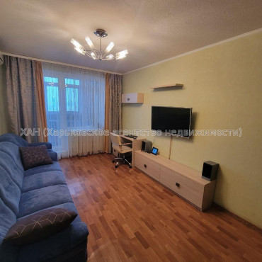 Продам квартиру, Тарасовская ул. , 3 кім., 64 м², капитальный ремонт 