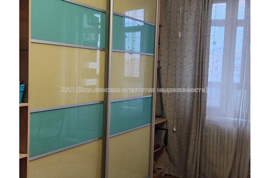 Продам квартиру, Фесенковский въезд , 3 кім., 64 м², капитальный ремонт 