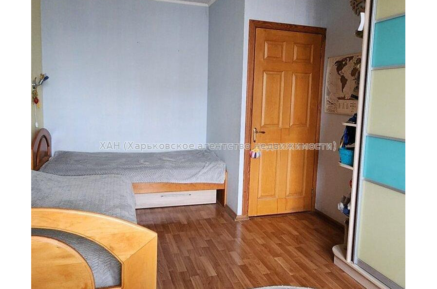 Продам квартиру, Фесенковский въезд , 3 кім., 64 м², капитальный ремонт 