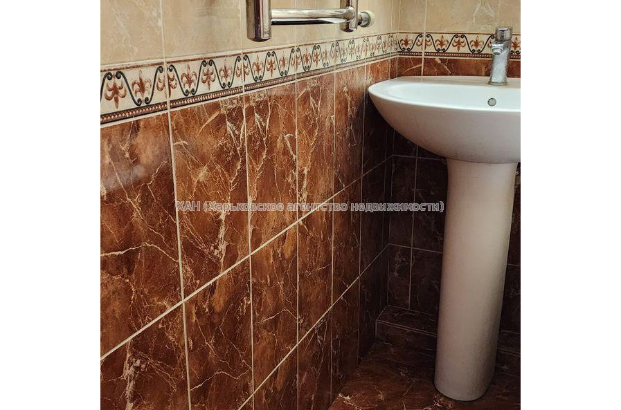 Продам квартиру, Тарасовская ул. , 3 кім., 64 м², капитальный ремонт 