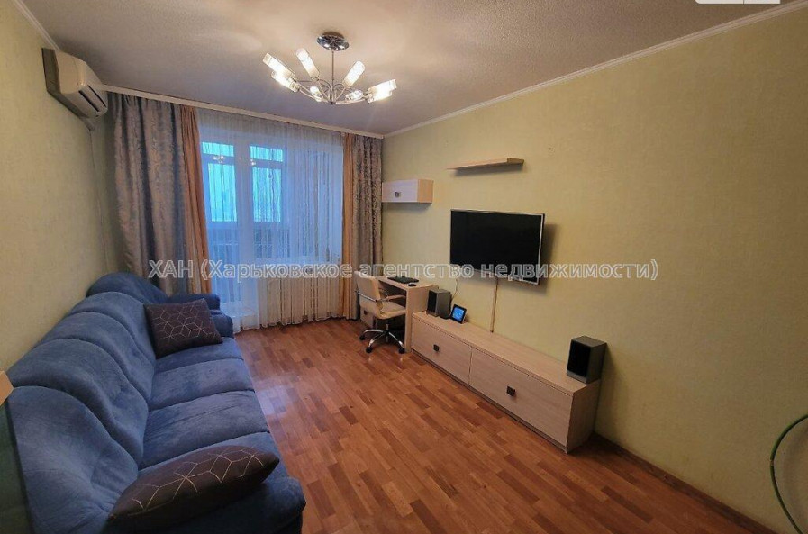 Продам квартиру, Фесенковский въезд , 3 кім., 64 м², капитальный ремонт 