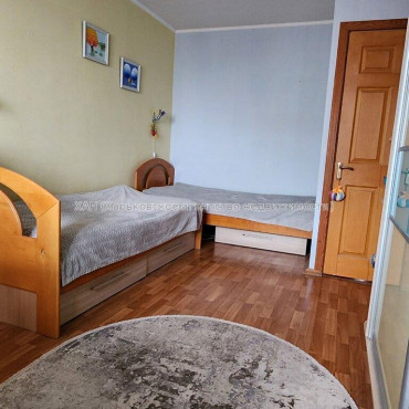 Продам квартиру, Фесенковский въезд , 3 кім., 64 м², капитальный ремонт 