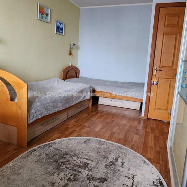 Продам квартиру, Фесенковский въезд , 3 кім., 64 м², капитальный ремонт 