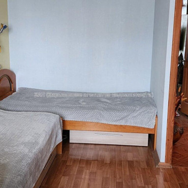 Продам квартиру, Фесенковский въезд , 3 кім., 64 м², капитальный ремонт 