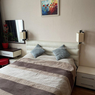 Продам квартиру, Фесенковский въезд , 3 кім., 64 м², капитальный ремонт 