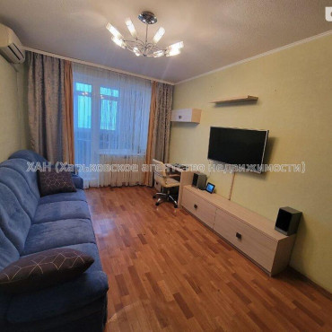 Продам квартиру, Фесенковский въезд , 3 кім., 64 м², капитальный ремонт 