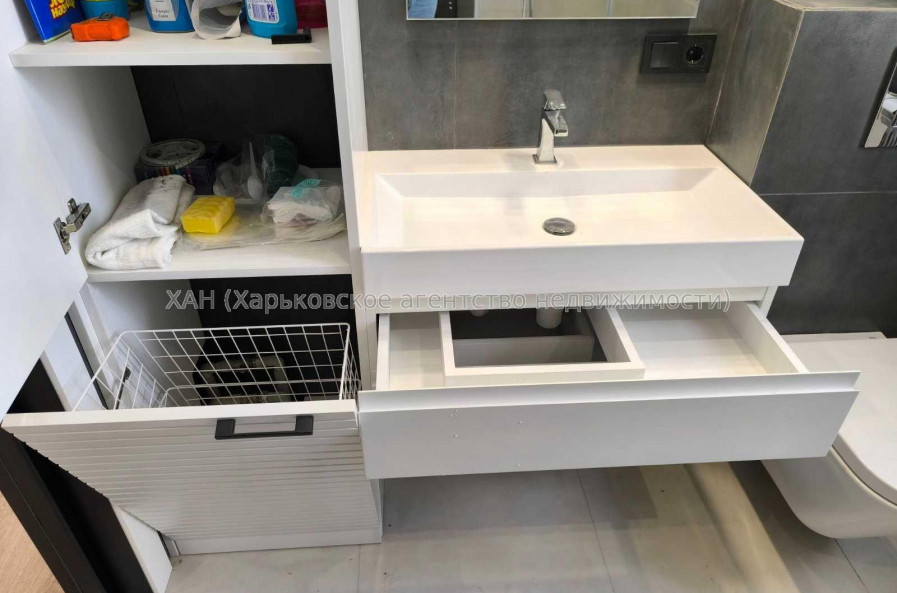 Продам квартиру, Льва Ландау просп. , 1  ком., 50.70 м², авторский дизайн 