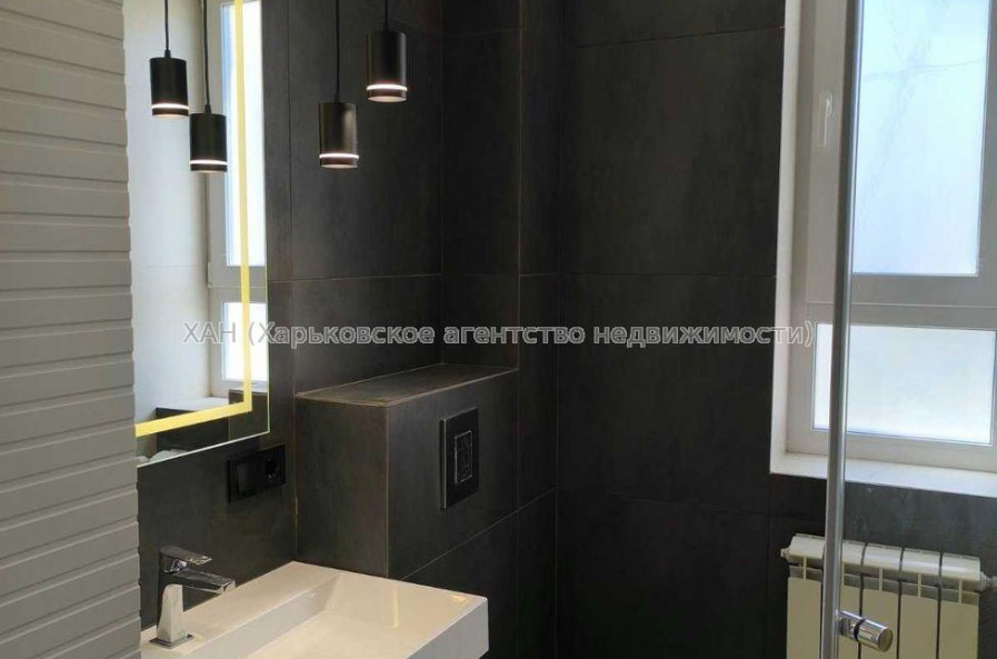 Продам квартиру, Льва Ландау просп. , 1  ком., 50.70 м², авторский дизайн 