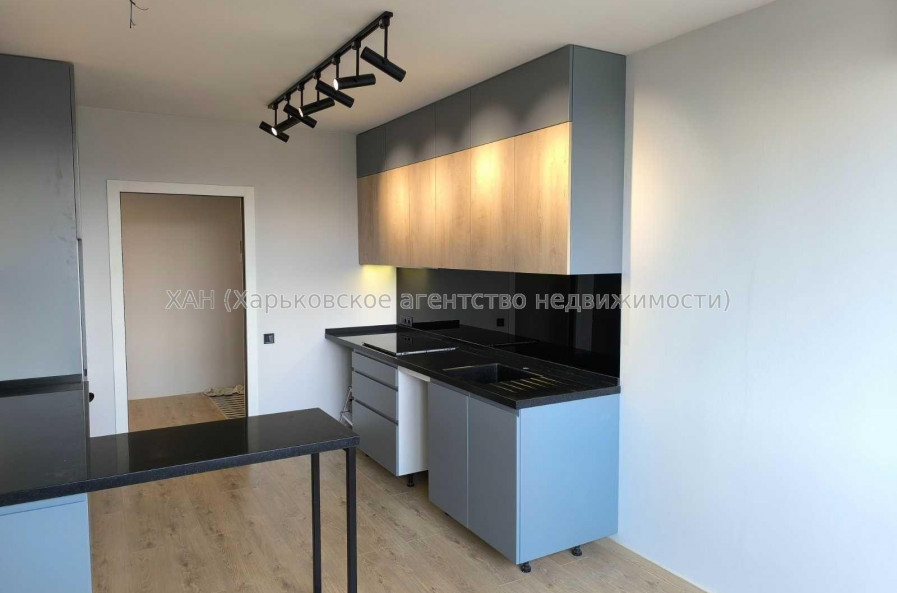 Продам квартиру, Льва Ландау просп. , 1  ком., 50.70 м², авторский дизайн 