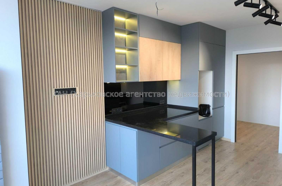 Продам квартиру, Льва Ландау просп. , 1  ком., 50.70 м², авторский дизайн 