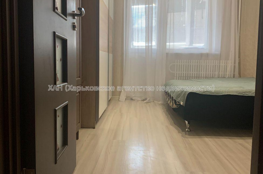 Продам квартиру, Ньютона ул. , 2 кім., 70 м², евроремонт 