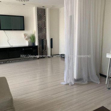 Продам квартиру, Ньютона ул. , 2 кім., 70 м², евроремонт 