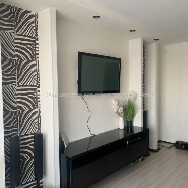 Продам квартиру, Ньютона ул. , 2 кім., 70 м², евроремонт 