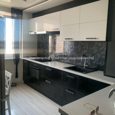 Продам квартиру, Ньютона ул. , 2  ком., 70 м², евроремонт 