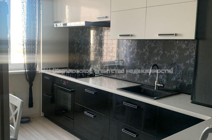 Продам квартиру, Ньютона ул. , 2  ком., 70 м², евроремонт 