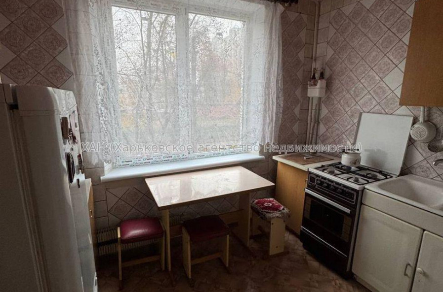 Продам квартиру, Тарасовская ул. , 1 кім., 33 м², косметический ремонт 