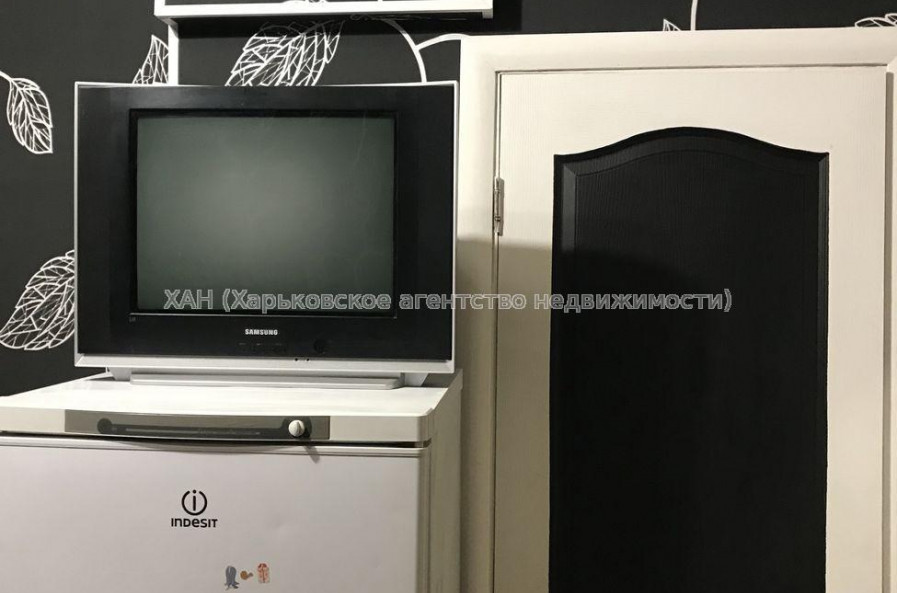 Продам квартиру, Аэрокосмический пр. , 1  ком., 16.40 м², капитальный ремонт 