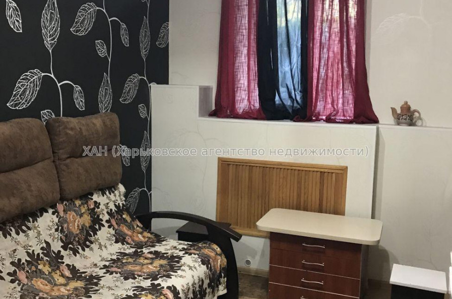 Продам квартиру, Аэрокосмический пр. , 1  ком., 16.40 м², капитальный ремонт 