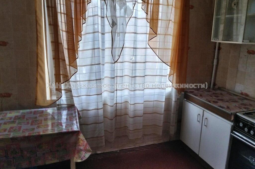 Продам квартиру, Валентиновская ул. , 1  ком., 27 м², косметический ремонт 