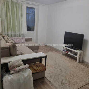 Продам квартиру, Валентиновская ул. , 2  ком., 46.20 м², капитальный ремонт 