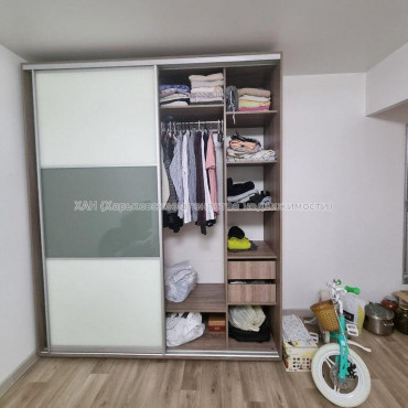 Продам квартиру, Валентиновская ул. , 2  ком., 46.20 м², капитальный ремонт 