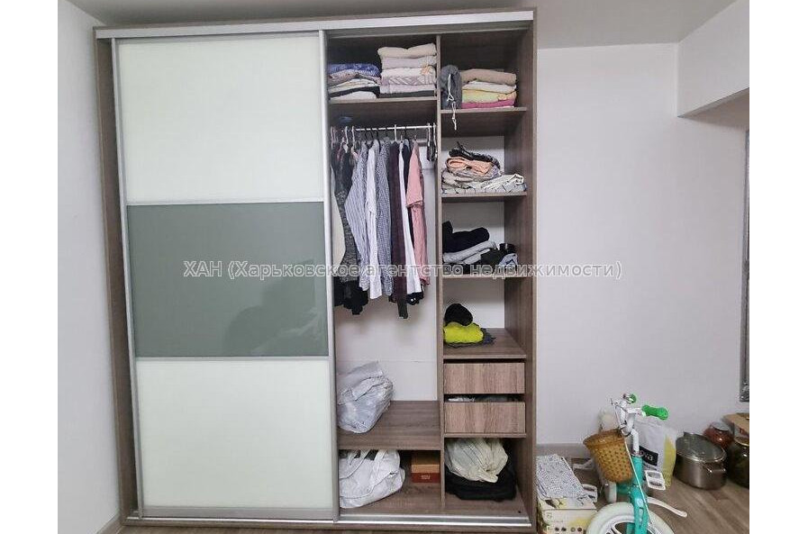 Продам квартиру, Валентиновская ул. , 2  ком., 46.20 м², капитальный ремонт 