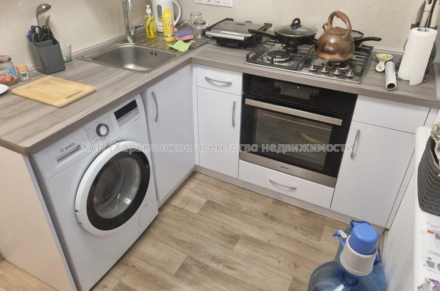 Продам квартиру, Валентиновская ул. , 2  ком., 46.20 м², капитальный ремонт 