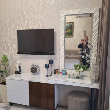 Продам квартиру, Залютинская ул. , 2  ком., 56 м², евроремонт 