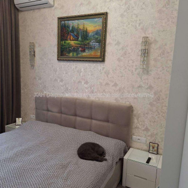 Продам квартиру, Залютинская ул. , 2  ком., 56 м², евроремонт 