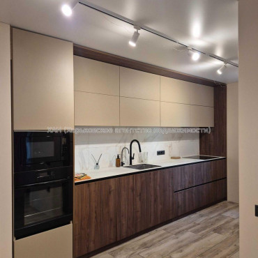 Продам квартиру, Героев Харькова просп. , 2 кім., 65 м², евроремонт 