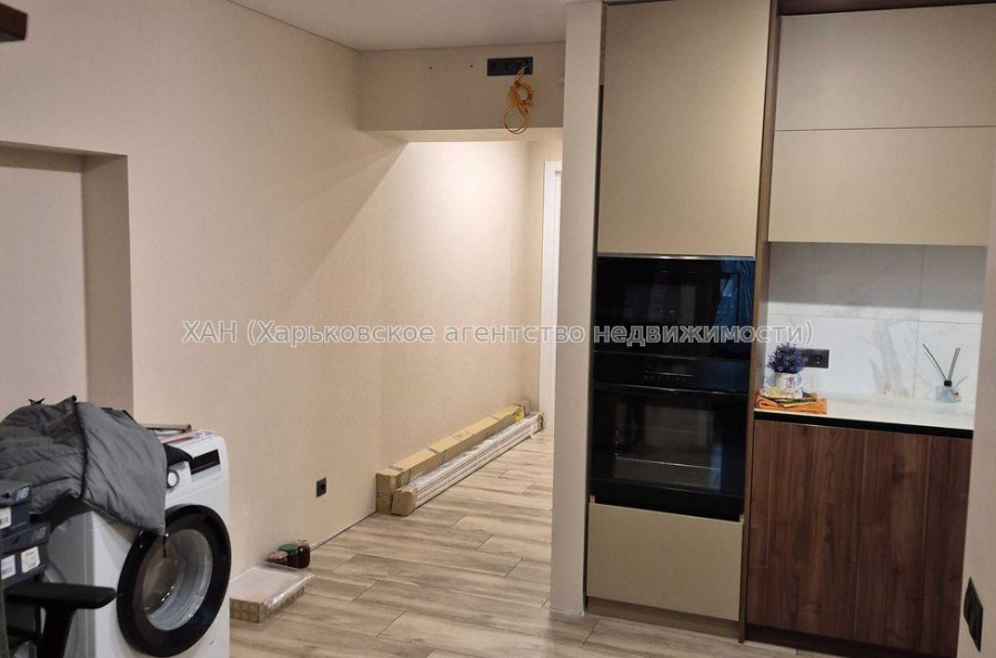 Продам квартиру, Героев Харькова просп. , 2 кім., 65 м², евроремонт 