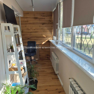 Продам квартиру, Героев Харькова просп. , 2 кім., 65 м², евроремонт 