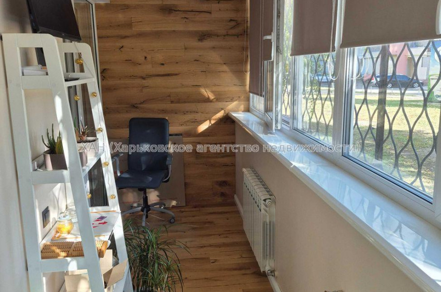 Продам квартиру, Героев Харькова просп. , 2 кім., 65 м², евроремонт 