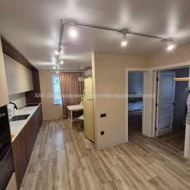 Продам квартиру, Героев Харькова просп. , 2 кім., 65 м², евроремонт