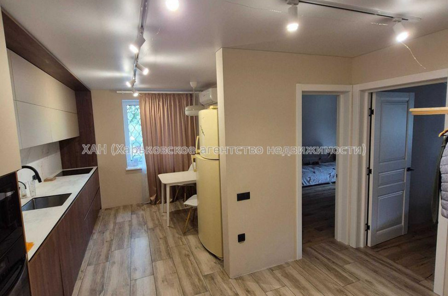 Продам квартиру, Героев Харькова просп. , 2 кім., 65 м², евроремонт 
