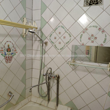 Продам квартиру, Мира ул. , 2  ком., 45.50 м², советский ремонт 